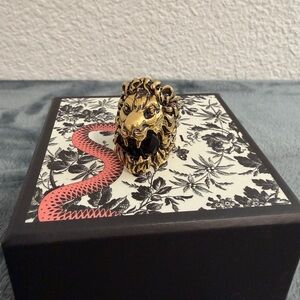 Brand New Gucci Lion Head Bronze Black Crystal Ring Size 16 / medium / 7.5